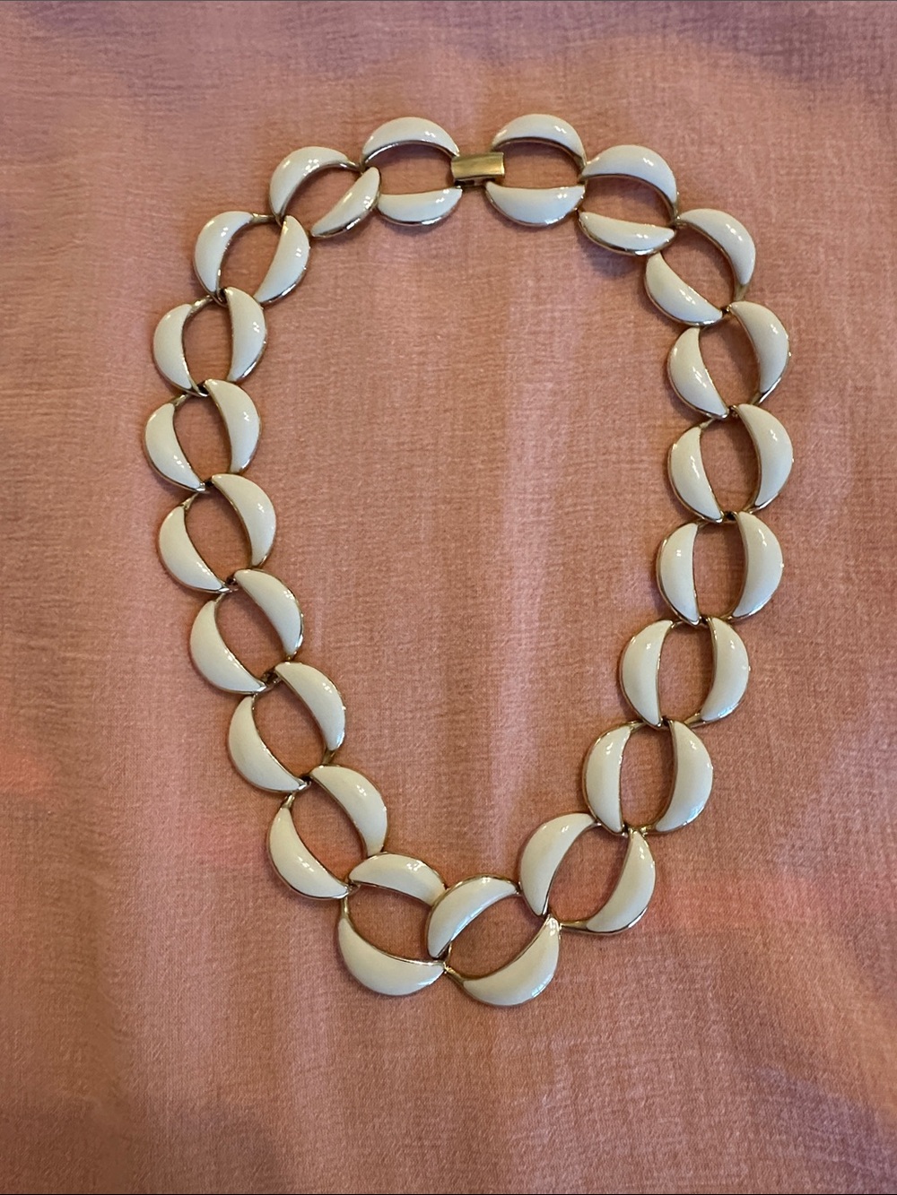 Vintage Napier Necklace Cream Enamel on Gold Tone Setting Beautiful Condition